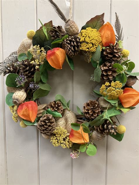 Mixed Hessian Wreath - Whites Florist