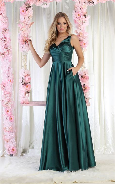 May Queen MQ1994 Juniors Womens Sleeveless V Neck Prom Evening Dress W