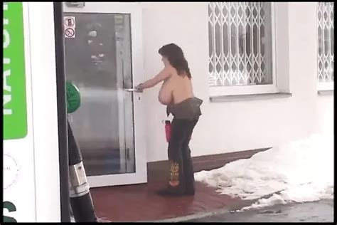 Milena Meets Santa Claus On The Winter Road Brunette Porn XHamster