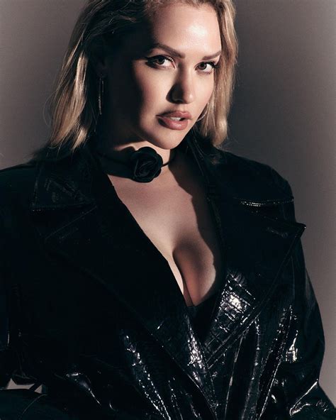 The Queen Miamalkova 20231205 P 3251170578776543193 3 3251170572946504763 Porn Pic