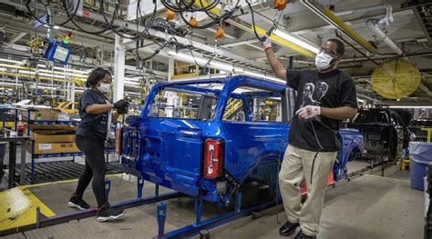 Ford Lays Off 600 Workers At Michigan Assembly Plant Assembly