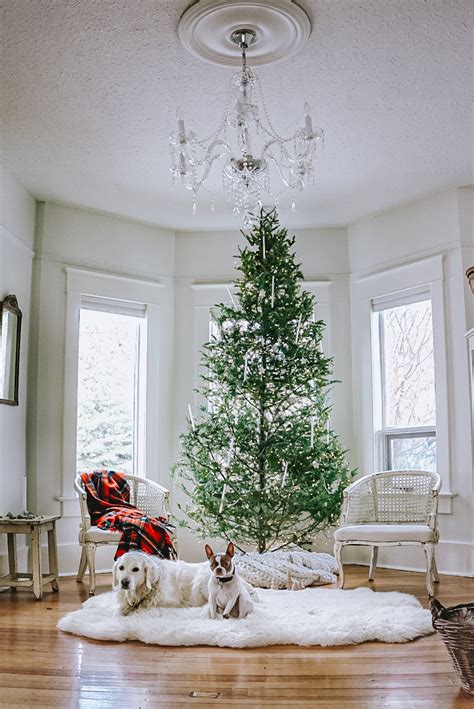 9 Warm & Cozy Christmas Aesthetic Ideas | B Vintage Style