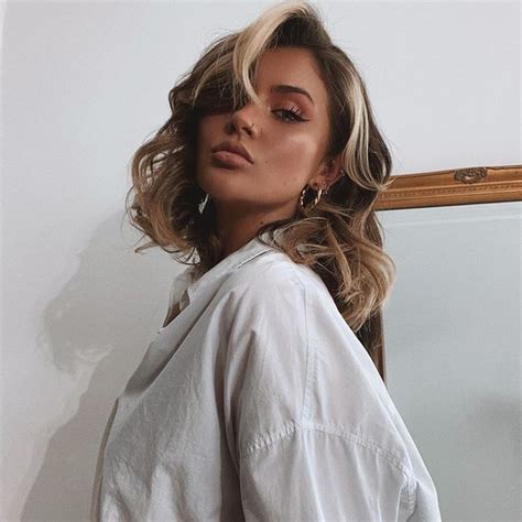 𝐉𝐀𝐌𝐈𝐄 𝐆𝐄𝐍𝐄𝐕𝐈𝐄𝐕𝐄 Jamiegenevieve • Instagram Photos And Videos Soft Curls Hair Looks Long