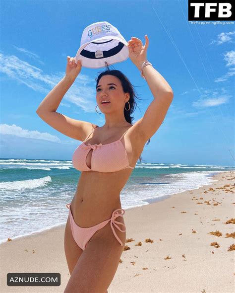 Sofia Gomez Sexy Bikini Photos Collection AZNude