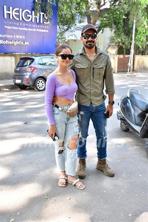 Rubina Dilaik And Abhinav Shukla Spotted In Khar Photo