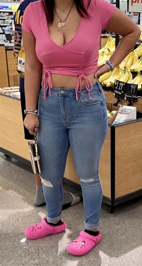 Latin Babe With A Rack Tight Jeans Forum