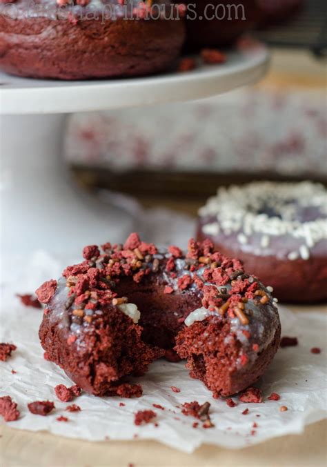 Baked Red Velvet Donuts