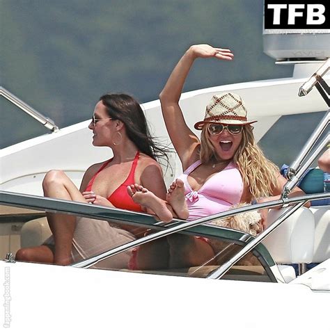 Jessica Simpson Nude OnlyFans Leaks Fappening FappeningBook