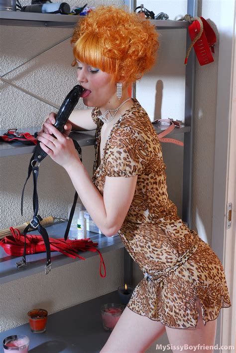 Fiery Sissy Guy Gets His Lubed Asshole Fisted And Impaled On A Hard Dildo Porn Pictures XXX