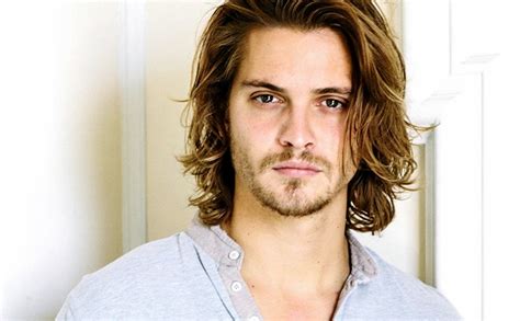 Ator de True Blood recusa papel gay e abandona a série premiada Ancoradouro Religião e