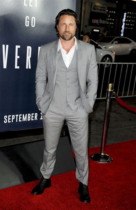 Martin Henderson Photos Of The ‘virgin River Actor Hollywood Life