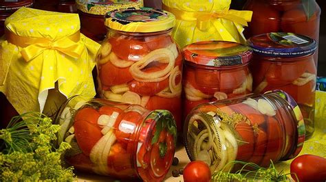 ЧУДО ДОЛЬКИ НА ЗИМУ. Резаные ПОМИДОРЫ ДОЛЬКАМИ и Половинками, с луком ...