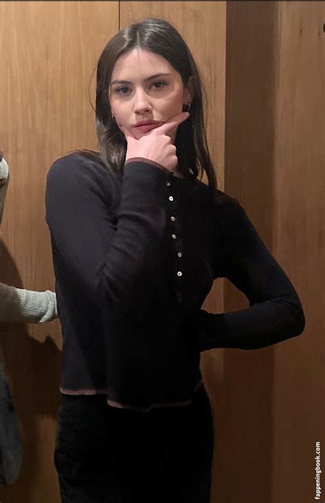 Gracie Abrams Nude OnlyFans Leaks Fappening Page 4 FappeningBook