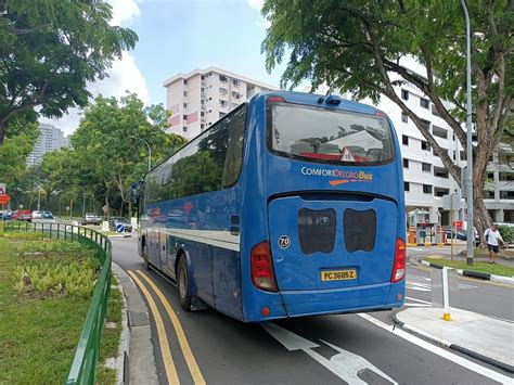 Comfortdelgro Bus Pte Ltd Yutong Zk6107h Pc3685z On An E Flickr