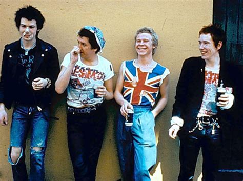 10 hudebních rebelů Proti proudu se vydali The Clash či Sex Pistols TOPZINE cz