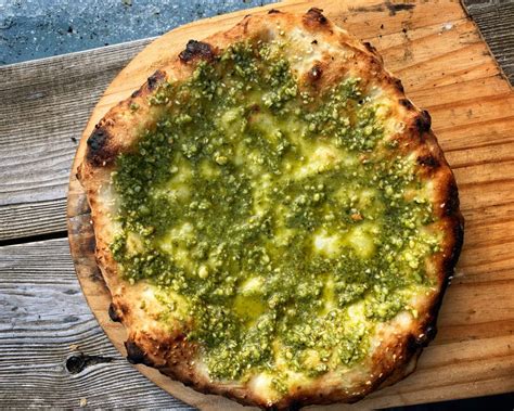 Naked Pesto Pizza Grill Hunters