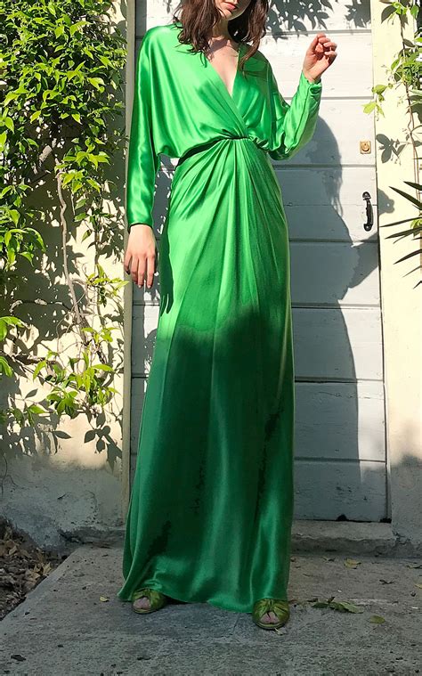 Monique Lhuillier Dolman-Sleeve Crepe Gown | Long sleeve evening