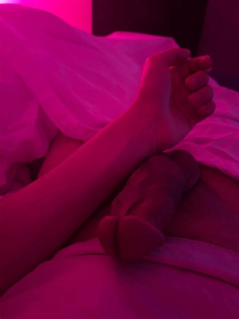 Big Enough Nudes Bigdickgirl Nude Pics Org