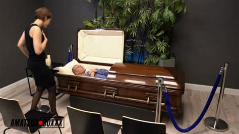 Amateur Boxxx Failing Asian Nerd Goes Pee In Class P Wmv