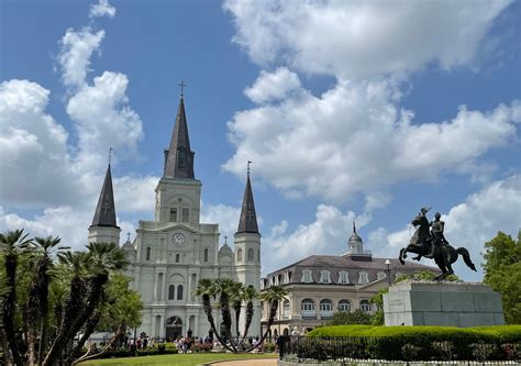 City Bus Tours | Tour Guide | New Orleans, LA