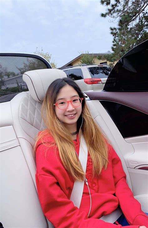 M T Th I V N Ng I M G I Nh Y Minh Th U M V T V Nu I Con M C Bikini H I B I