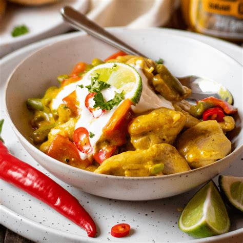 Gezonde Pittige Kip Curry Met Groenten En Kip