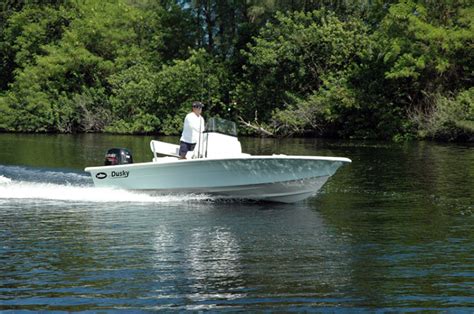 Research 2017 Dusky Boats 18r Bay On