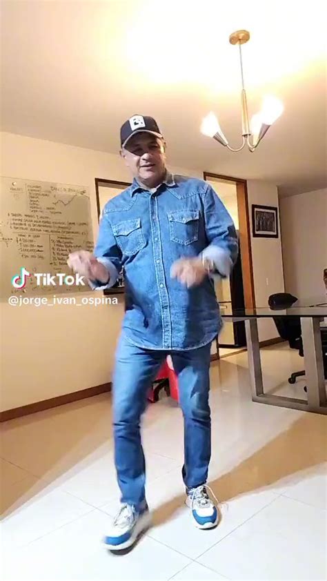 Crazy Ass Moments in LatAm Politics on Twitter Mayor of Cali Jorge Iván Ospina showing off