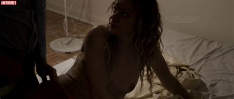 Naked Estelle Richard in L Origine des espèces