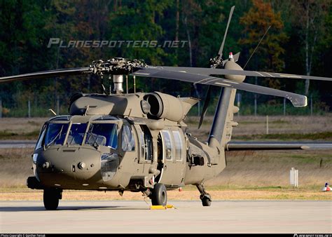 15 20745 US Army Sikorsky UH 60M Black Hawk Photo by Günther Feniuk