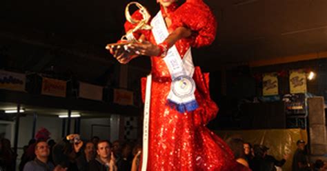 G1 Ator se inscreve na última hora e vence Concurso Miss Rio Gay notícias em Rio de Janeiro
