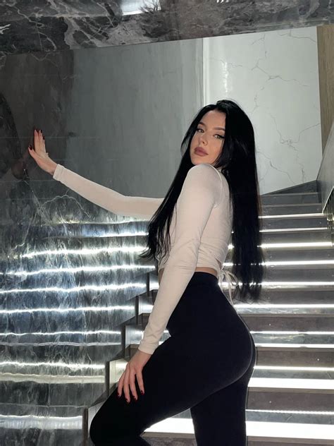 ID Yelyzaveta From Ukraine Years Old Brunette Green Eyes