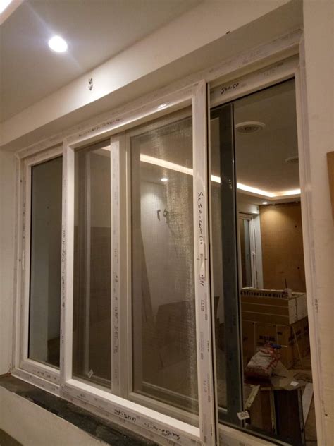 White Track Upvc Sliding Windows For Residential Glass Thickness