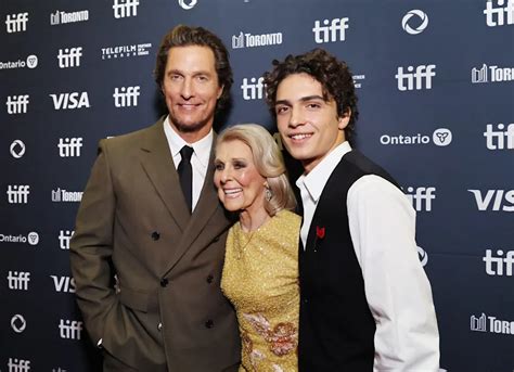 Channing Tatum Spills On His Naked Roofman Run We Re Going To See Stuff