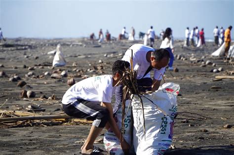 Aksi Ratusan Pegawai Pln Berhasil Kumpulkan Lebih Dari Ton Sampah