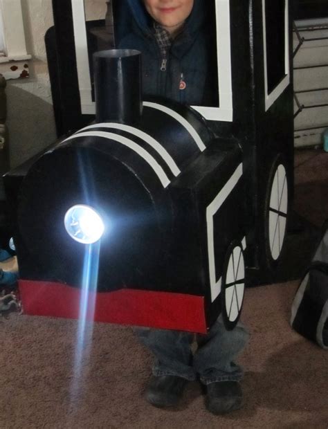 Homesteading Hobnobbery: Homemade train costume!