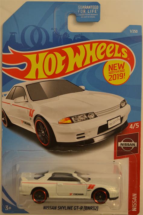 Hot Wheels Compatible Nissan Skyline Gt R Bnr White Hw Nissan Series Scale
