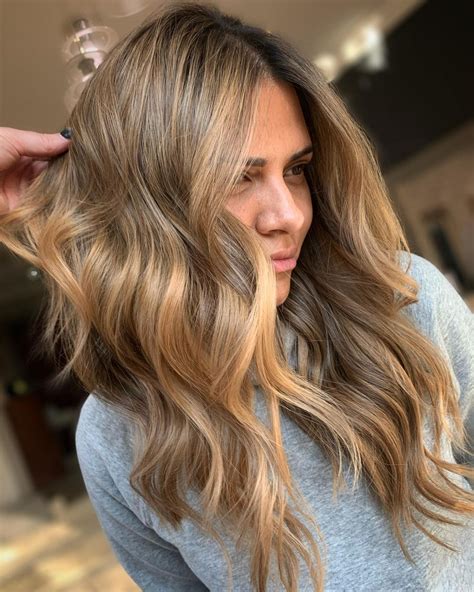 Wavy Brunette Babylights Hair Inspiration Cut And Color Hair Color