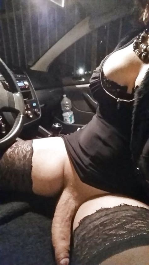 Whos This Hung Shemale Shemale Porn 1658754 NameThatPorn