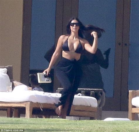 Kim Kardashian Wears Sexy String Bikini On Mexican Escape Daily Mail Online