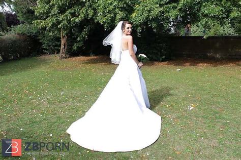 Super Sexy Brown Haired Cutie ZB Porn