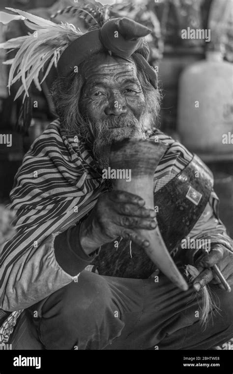 Chin Myanmar Hi Res Stock Photography And Images Alamy