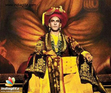 Check Ranveer Singh new look in 'Bajirao Mastani' - Bollywood News ...