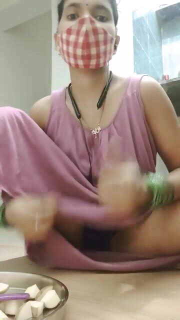Desi Bhabhi Show Pussy ThisVid