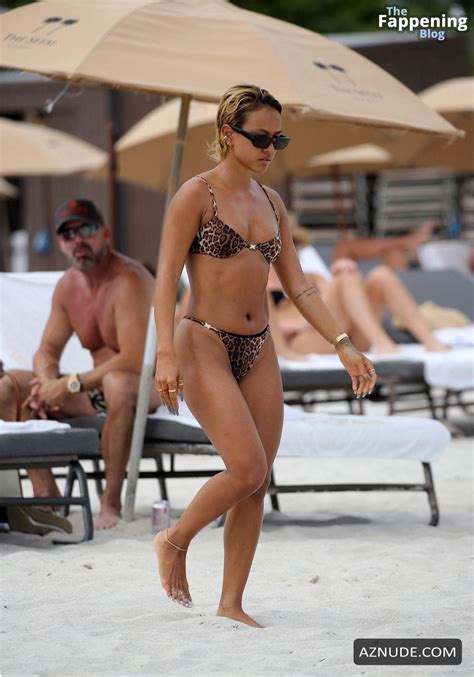 Karrueche Tran Sexy Spotted Showing Off Her Sizzling Bikini Body At Miami Beach AZNude
