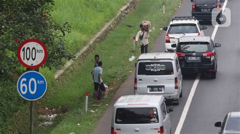 Hati Hati Macet Parah Lalu Lintas Tol Japek Ke Tol Cipali Melonjak