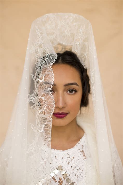 Mantilla Inspired Shoot with The Refined Bride Co — Lindsey Jones