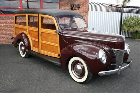 Ford Deluxe Woody Wagon