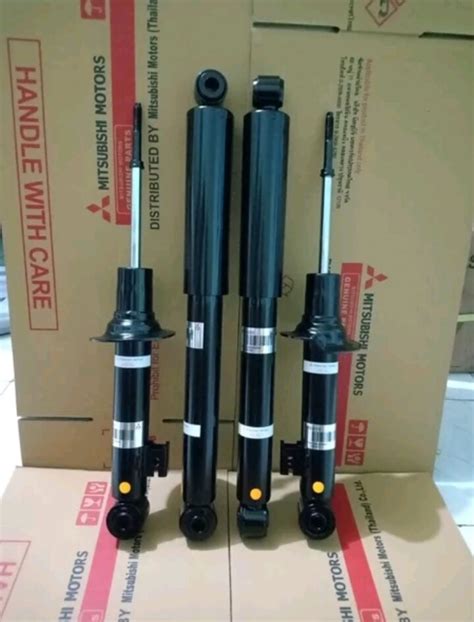 Shock Absorber Shockbreaker Mitsubishi Pajero Sport Triton Depan