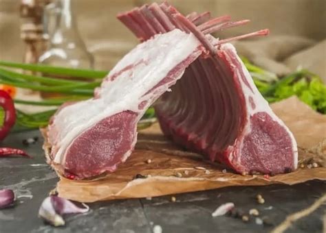 Мясо ягненка, включая каре, является ценным продуктом питания, богатым ...